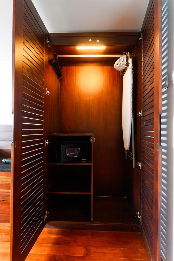 Renuka Hotel 4*